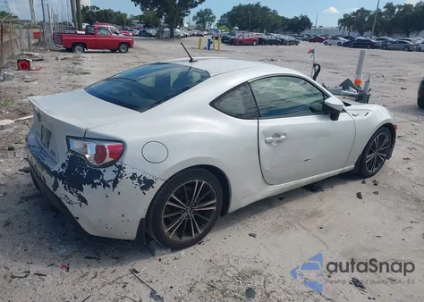 2013 Scion Fr-S from USA, damaged, VIN JF1ZNAA1XD2719665